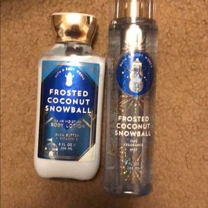 Frosted coconut snowball